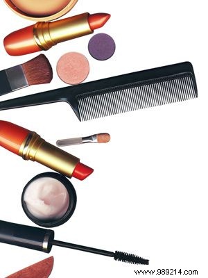 How YouTube Tutorials Turn Everyday Women into Pro Makeup Artists