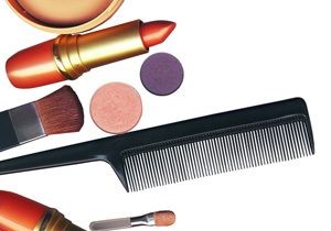 How YouTube Tutorials Turn Everyday Women into Pro Makeup Artists