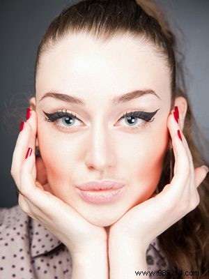 Master Perfect Eyeliner: Foolproof Tips for Flawless Wings, Even with Shaky Hands