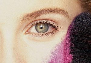 How Long Does Makeup Last? Expert Tips on Expiration Dates and Safe Use