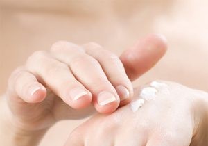 Winter-Proof Your Hands: Banish Dry Skin and Split Nails for Good