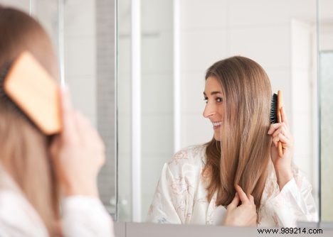 4 Expert Rules for Gentle Hair Brushing to Prevent Breakage