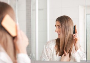 4 Expert Rules for Gentle Hair Brushing to Prevent Breakage