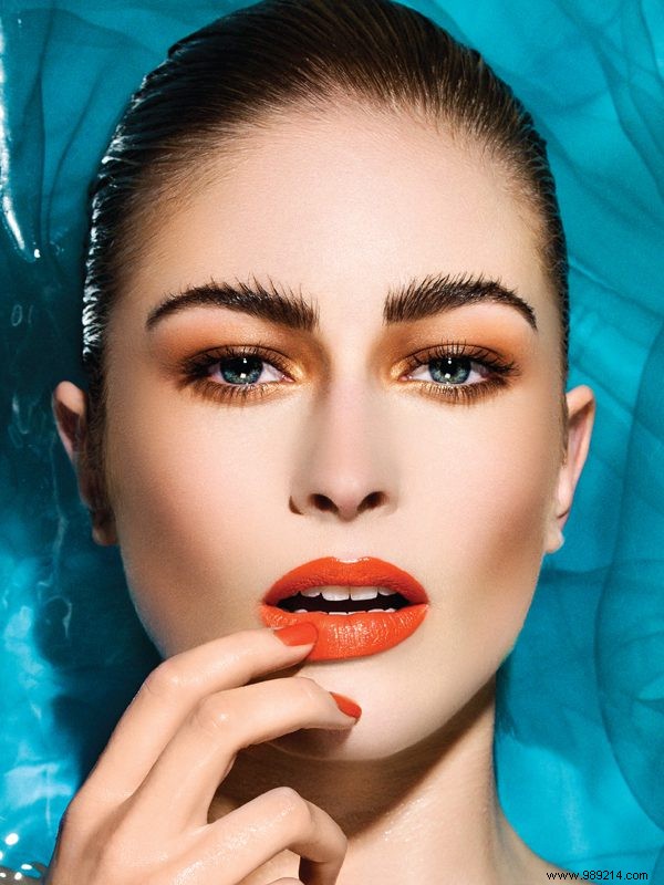 Tangerine Trend: Bold Red-Orange Lips from Make-up Studio s Private Collection