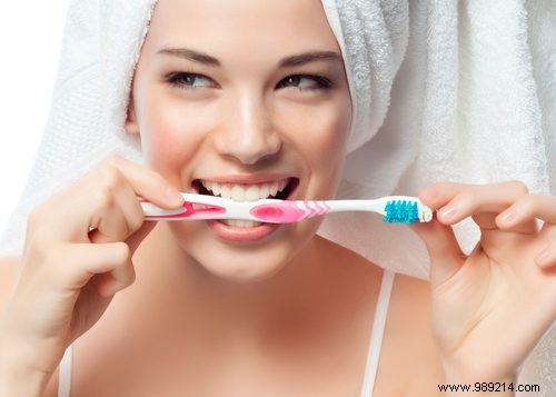 4 Genius Ways to Repurpose Your Toothbrush for Everyday Beauty