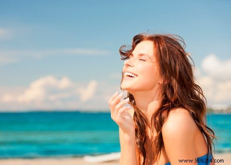 5 Genius Multi-Purpose Beauty Hacks for Your Vacation