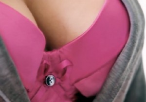 Hidden Camera Experiment: How Often Are Women s Breasts Stared At? Nestlé s Breast Cancer Awareness Campaign