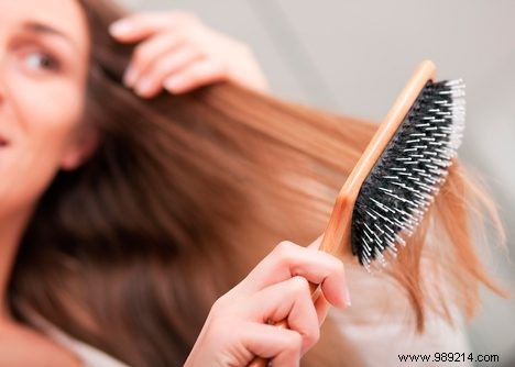 Expert Tips: How to Clean Your Hairbrush, Dryer, and Straightener for Healthier Hair