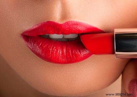 What Your Lipstick Color Reveals About Your Personality