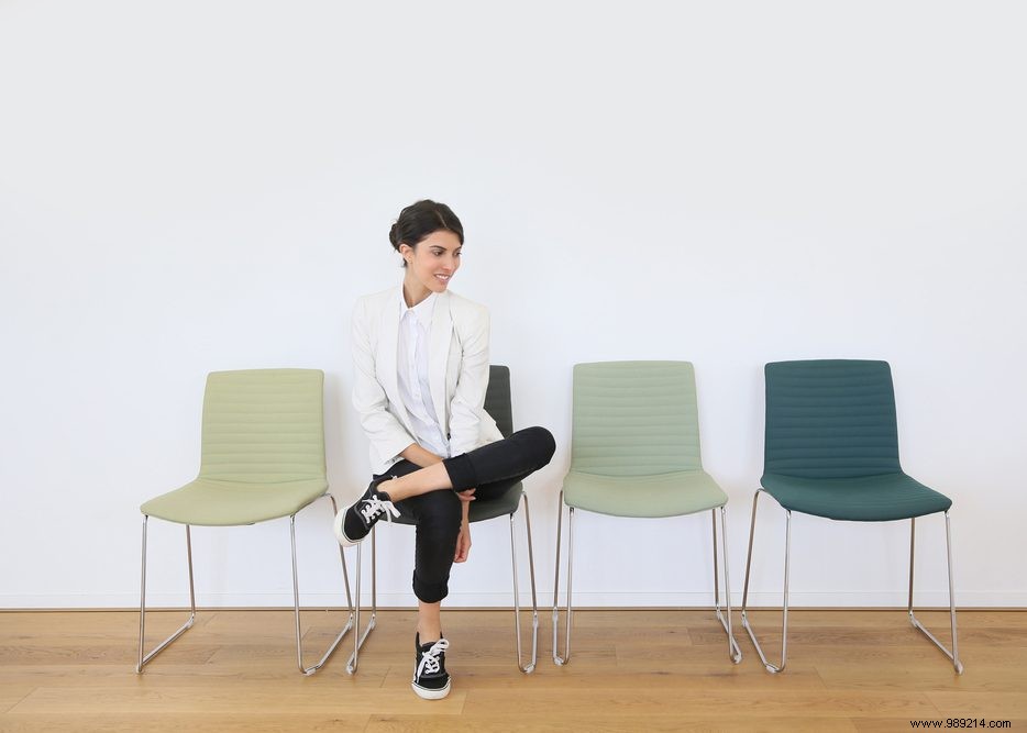 How to Nail Your First Impression Before You Speak: 4 Expert Tips