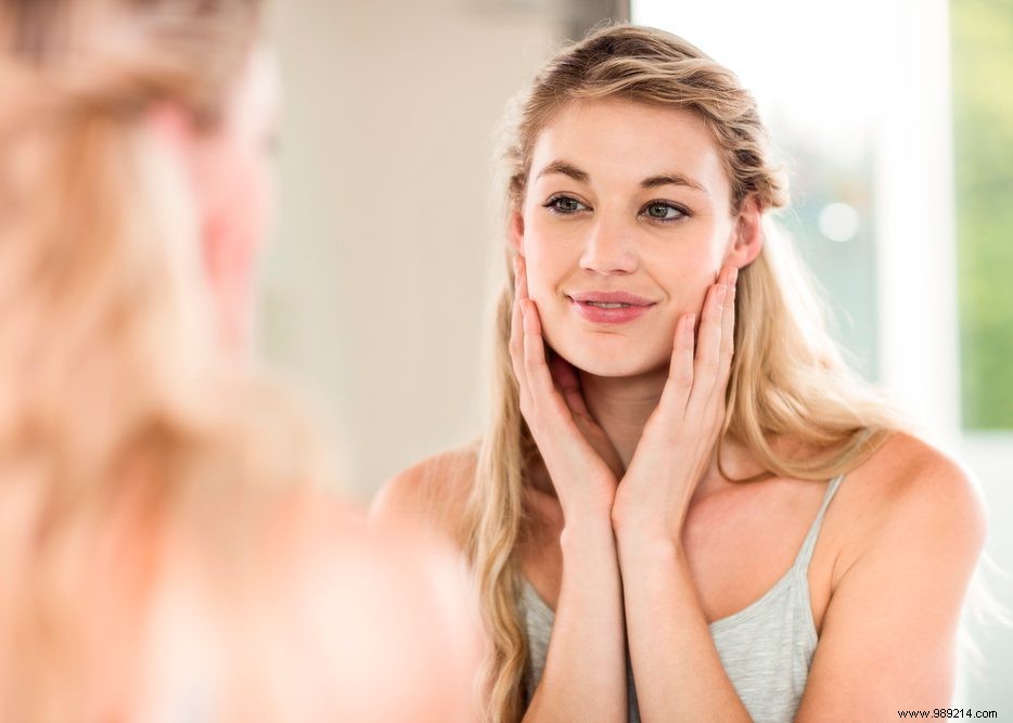 Visible Pores: Why They Widen with Age and Proven Ways to Minimize Them