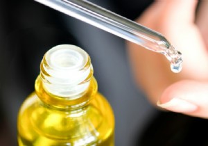 10 Natural Oils with Built-in SPF for Gentle Sun Protection