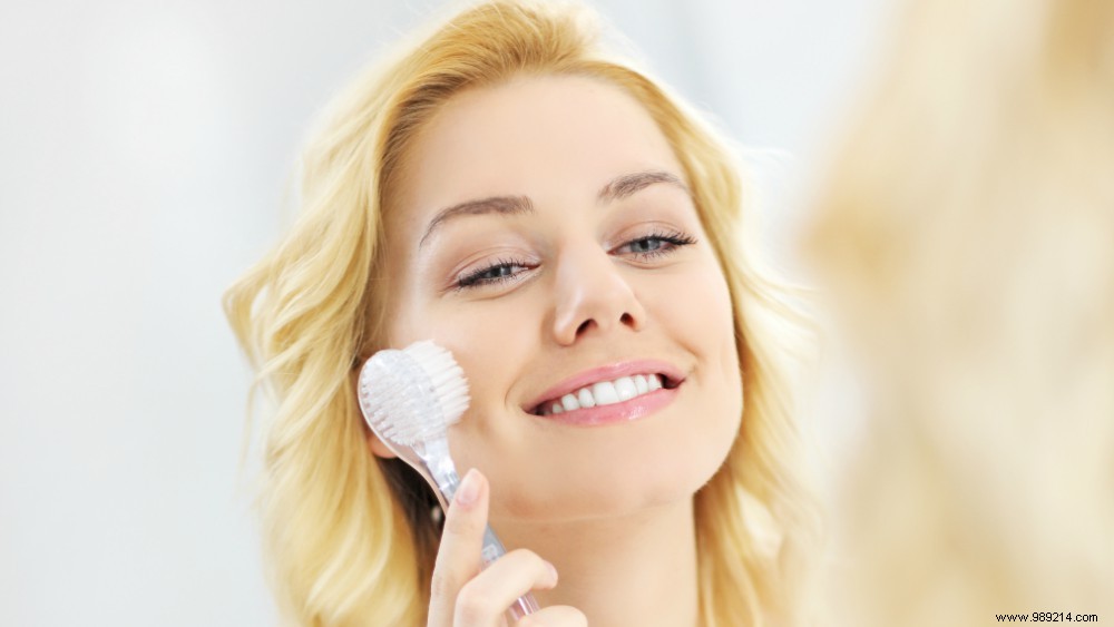 Say Goodbye to Dull Skin: 4 Expert-Backed Solutions for a Radiant Glow