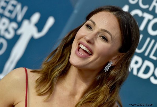 Jennifer Garner s Simple Fixes for Bad Skin Days