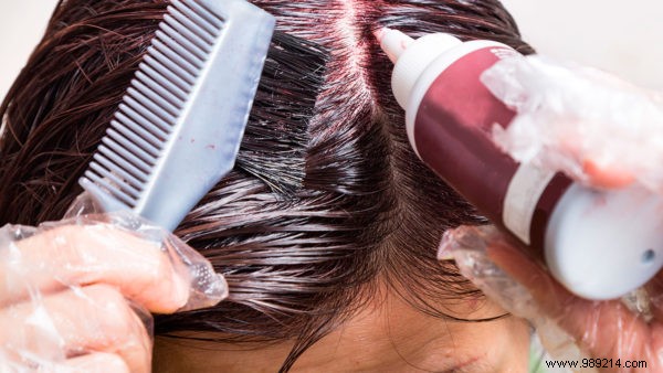 How to Safely Remove Hair Dye Stains from Skin: Expert Tips