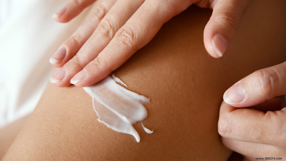 Understanding Dry, Flaky Skin: Causes, Symptoms, and Proven Treatments