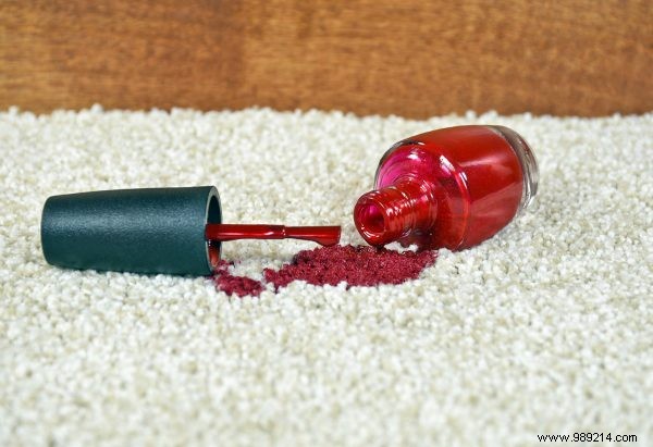 How to Safely Remove Nail Polish Stains from Clothes: Proven Expert Tips