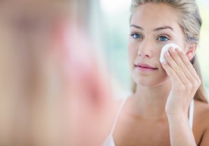 Avoid These 5 Common Makeup Removal Mistakes for Healthier Skin