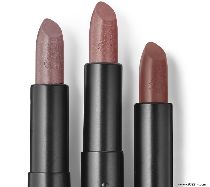 Top Lipsticks for Winter 2016: Expert Picks from Leading Beauty Brands