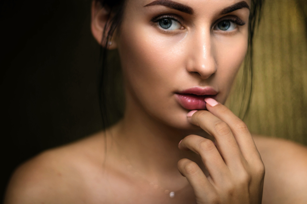 Skin Rejuvenation Guide: Eyebrow Lifts, Eyelid Corrections, Botox & Wrinkle Treatments