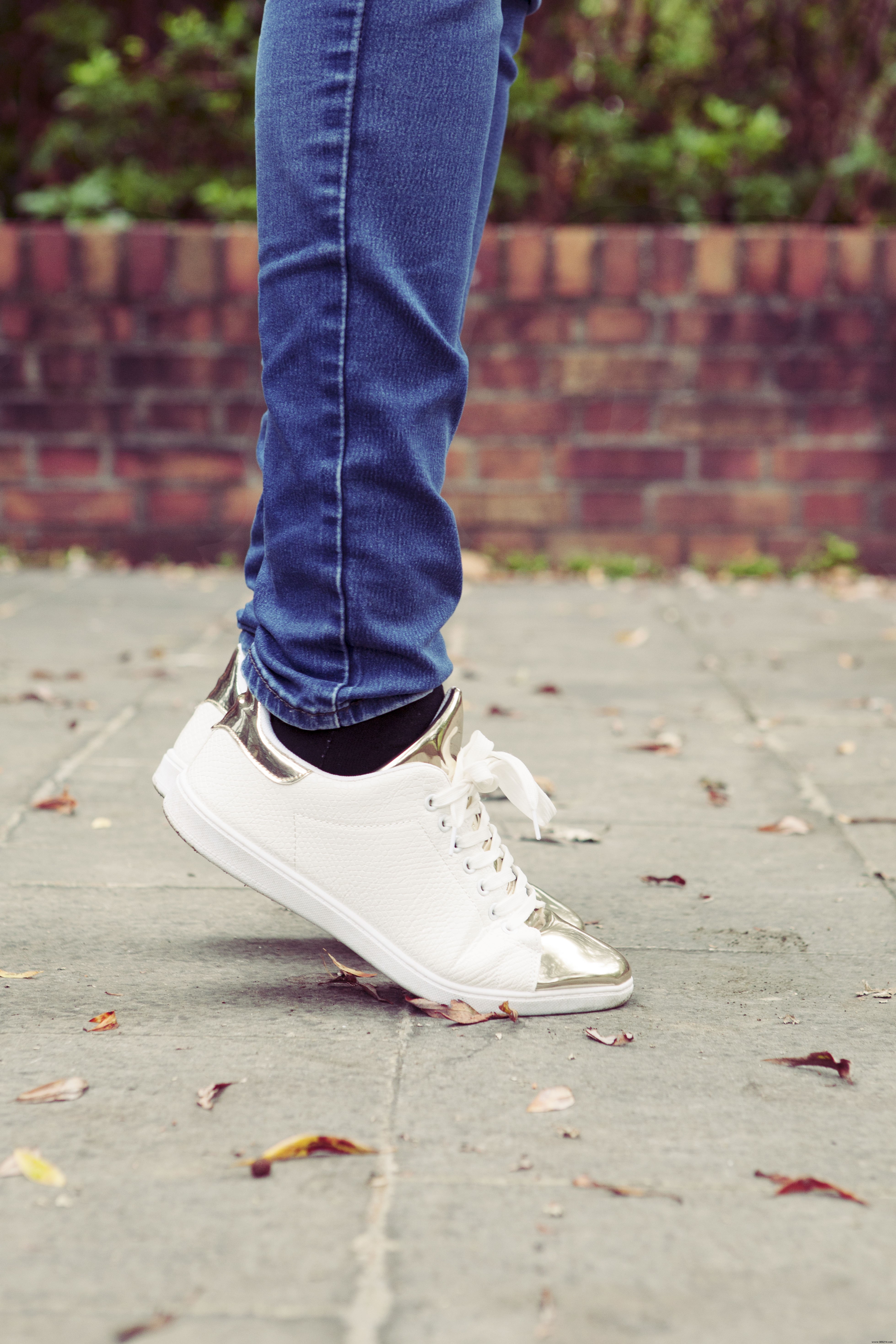 The Essential Guide to Jeans Cuts for This Season: Find Your Perfect Denim Fit