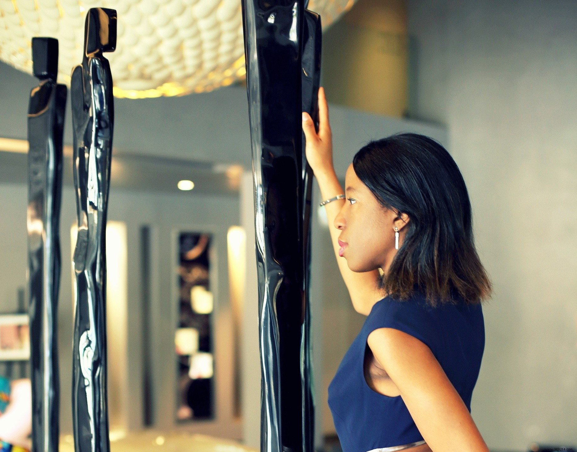 How to Choose and Style a Cocktail Dress: Expert Tips for Every Occasion and Body Type