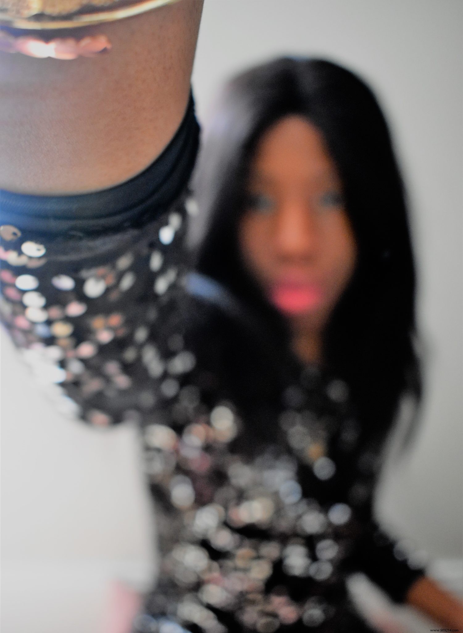 New Year s Eve Style Guide: Must-Have Accessories to Shine This Holiday Season