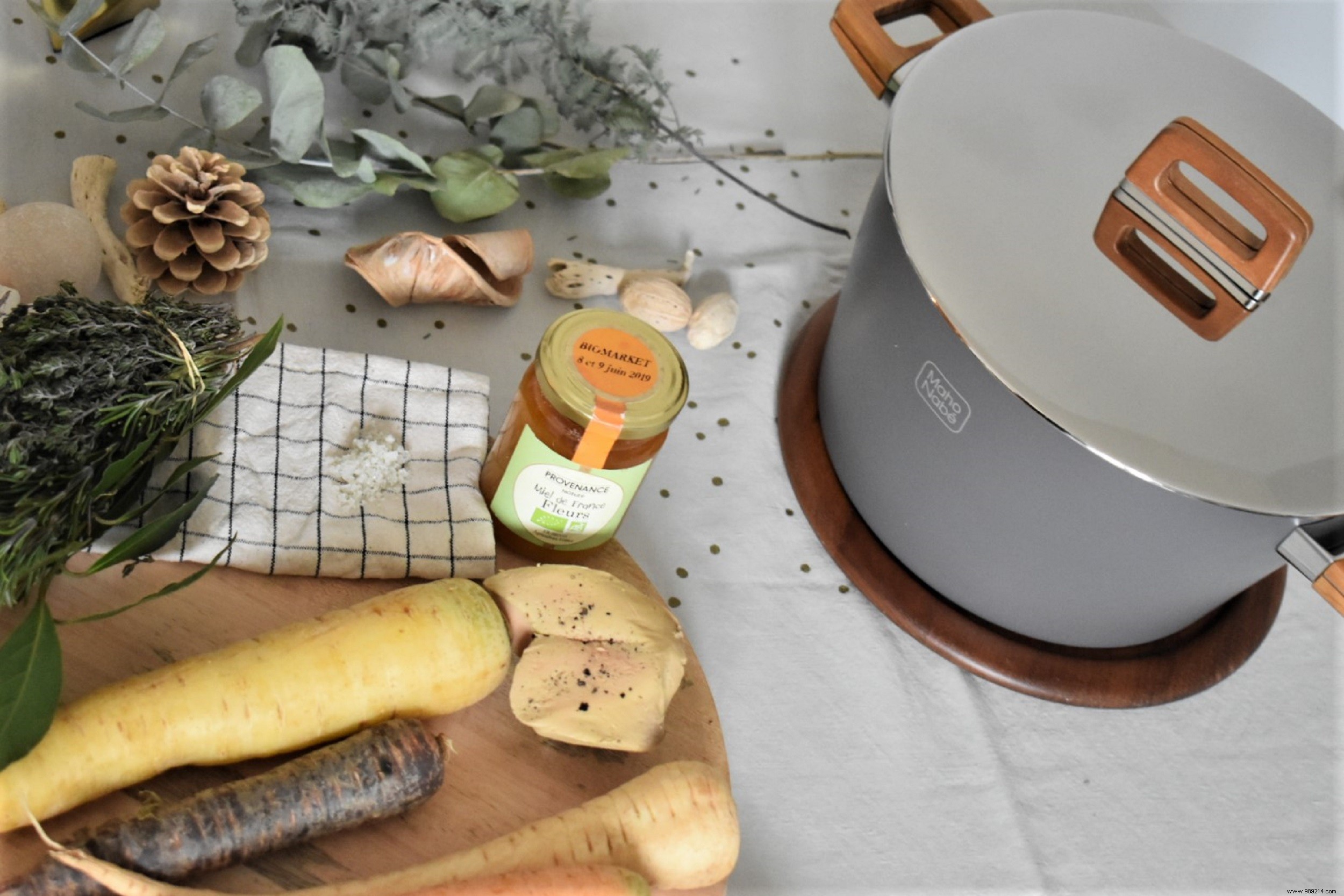 Festive Pan-Fried Foie Gras with Caramelized Root Vegetables – A Maho Nabé Masterpiece