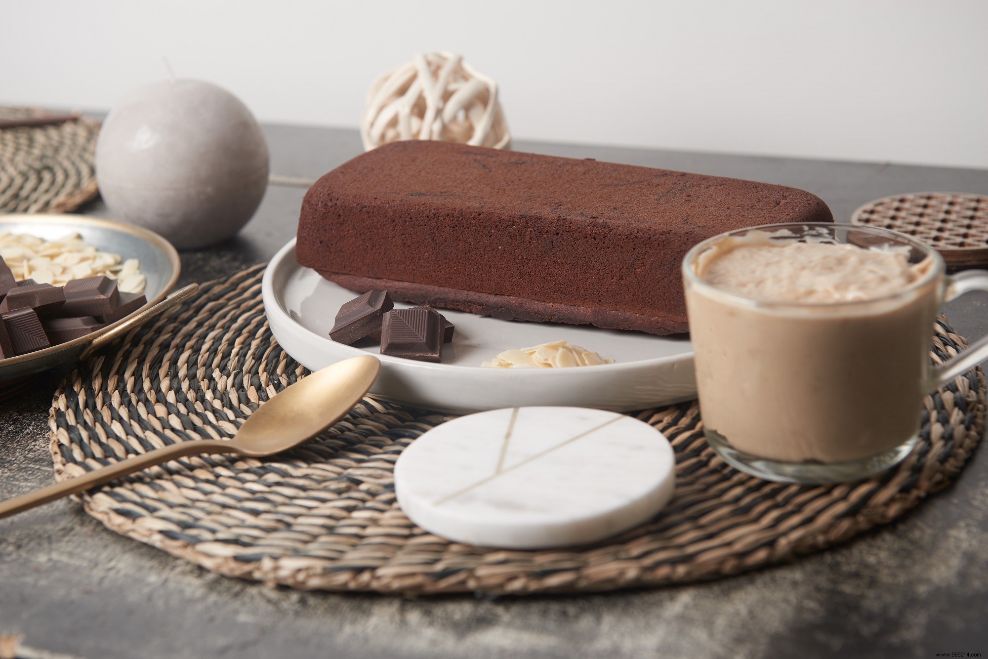 Gluten-Free & Lactose-Free Christmas Yule Log Recipe with Schär