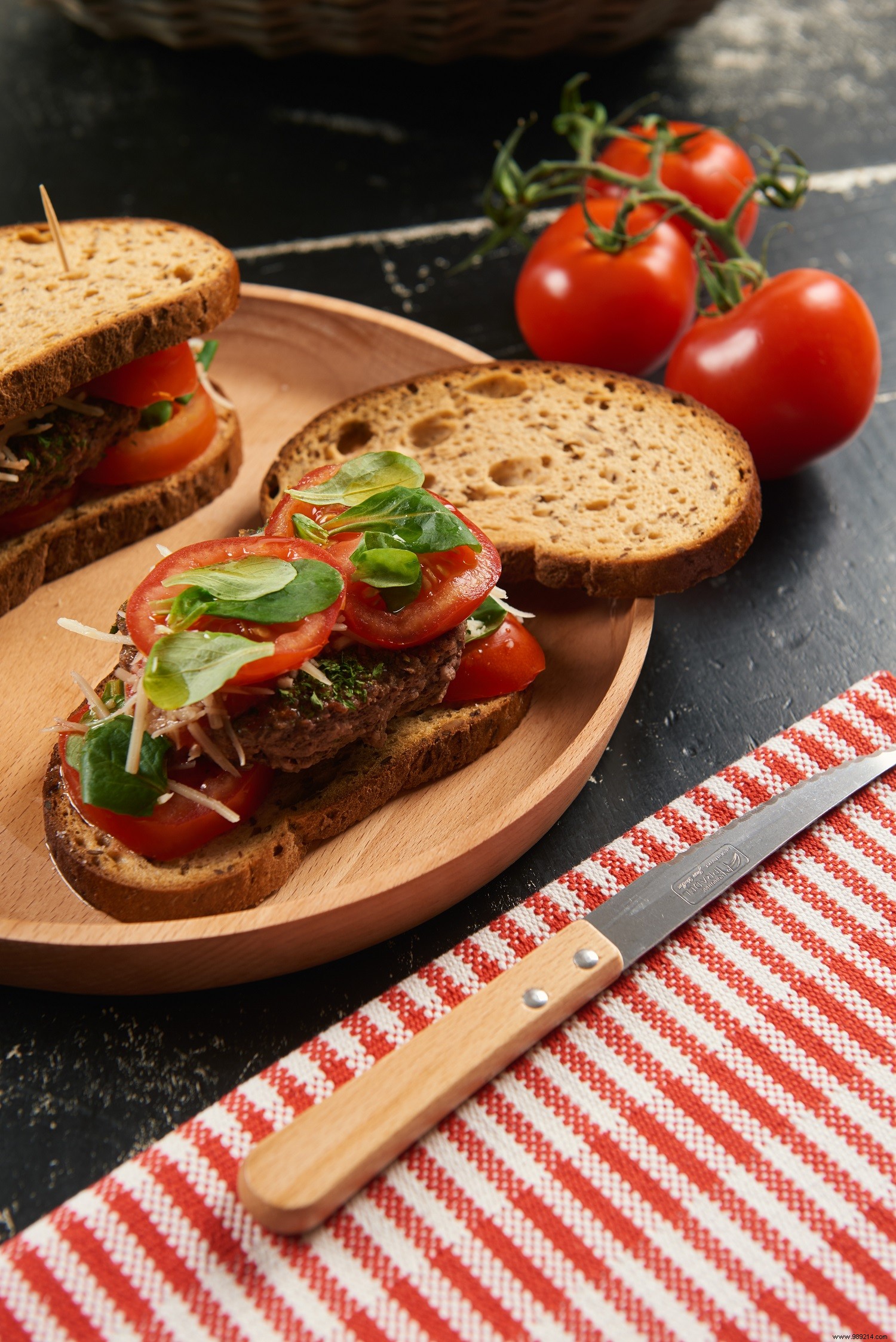 Gourmet Gluten-Free Burger Recipe with Schär Seed Bread & Oven-Baked Fries