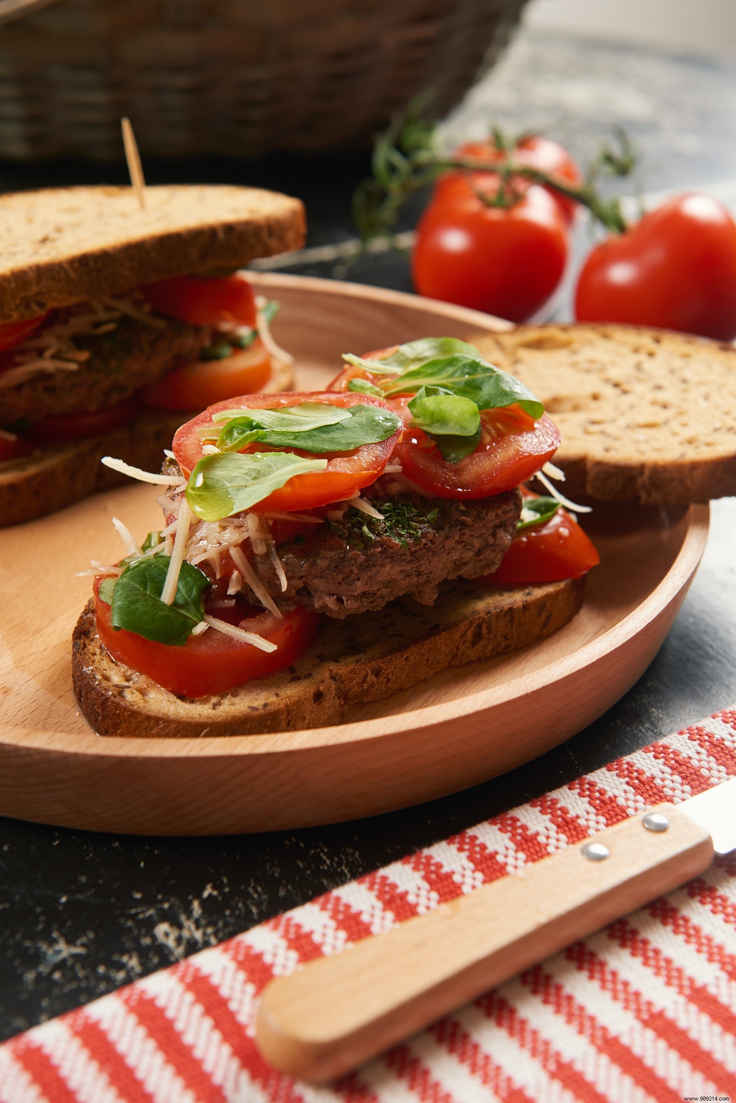 Gourmet Gluten-Free Burger Recipe with Schär Seed Bread & Oven-Baked Fries