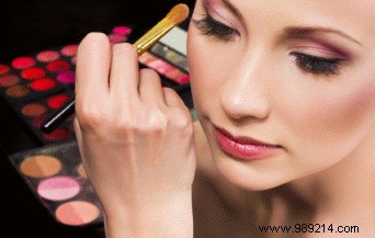 Why Pursue Professional Makeup Training? Unlock Skills and Career Opportunities