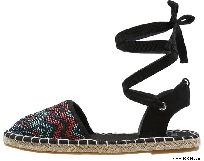 Top 10 Festival Shoes: Stylish and Comfortable Picks from €13.95
