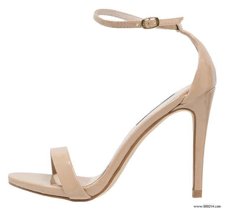 5 Timeless Fashion Staples Every Wardrobe Needs