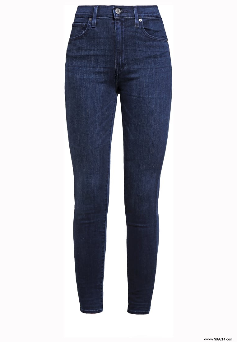 5 Timeless Fashion Staples Every Wardrobe Needs