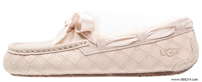 12 Cozy Slippers to Keep Your Feet Toasty Warm This Winter