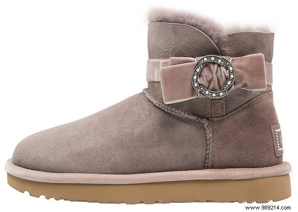 Top 10 Latest Ankle Boots: Versatile Styles for Every Outfit