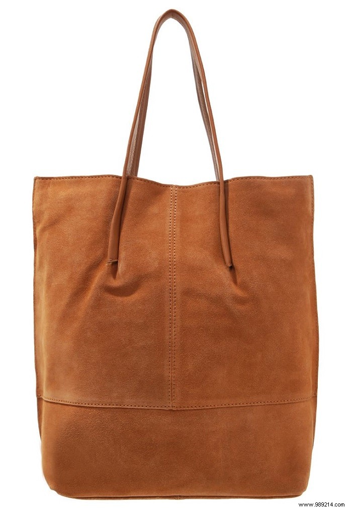 10 Essential Wardrobe Staples for Spring 2017