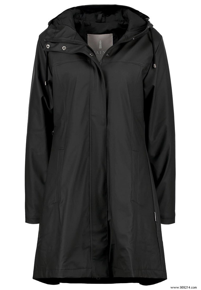 6 Stylish Women s Raincoats for the Rainy Netherlands