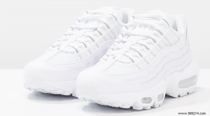 7 Timeless White Sneakers to Elevate Your Summer Wardrobe