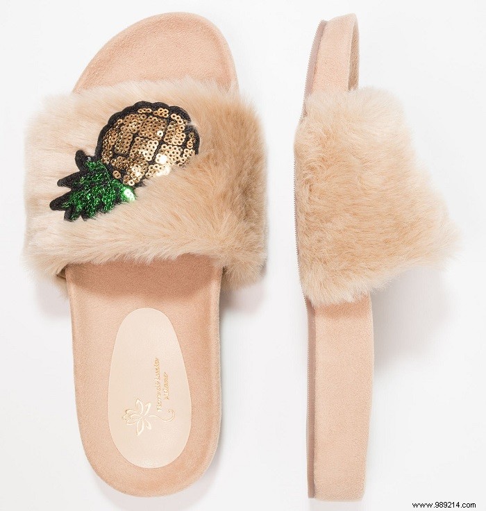 6 Must-Have Fluffy Slippers: Cozy Trends from Top Brands
