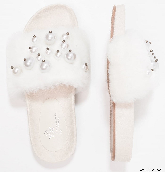 6 Must-Have Fluffy Slippers: Cozy Trends from Top Brands