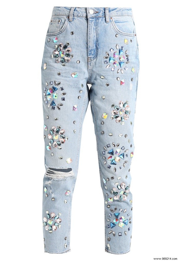 7 Fresh Jeans Styles to Elevate Your Wardrobe This Season