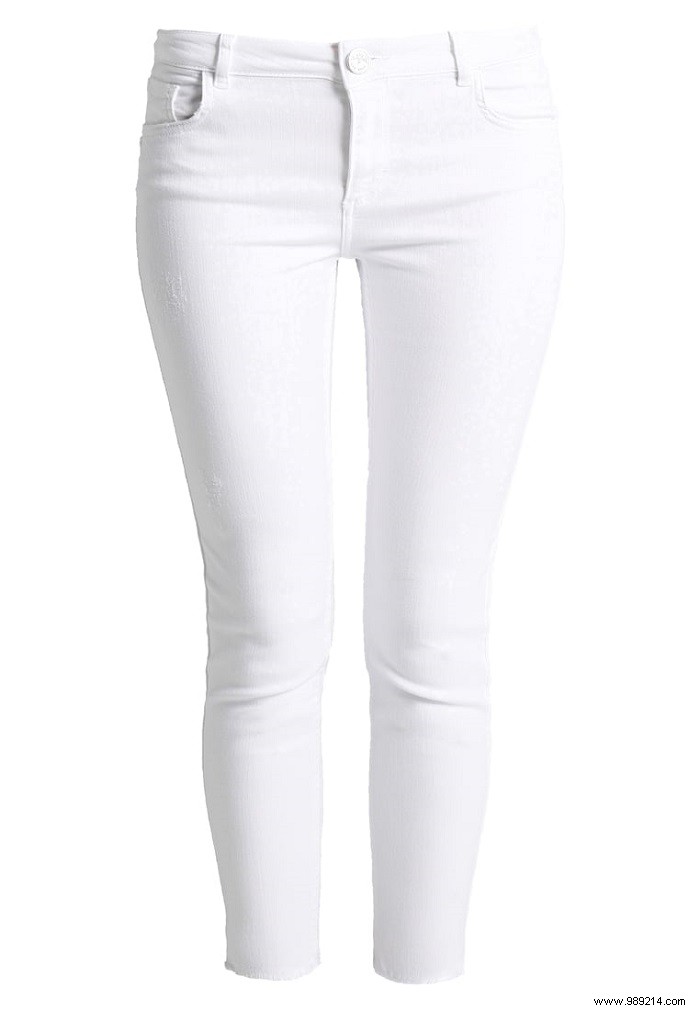 7 Fresh Jeans Styles to Elevate Your Wardrobe This Season