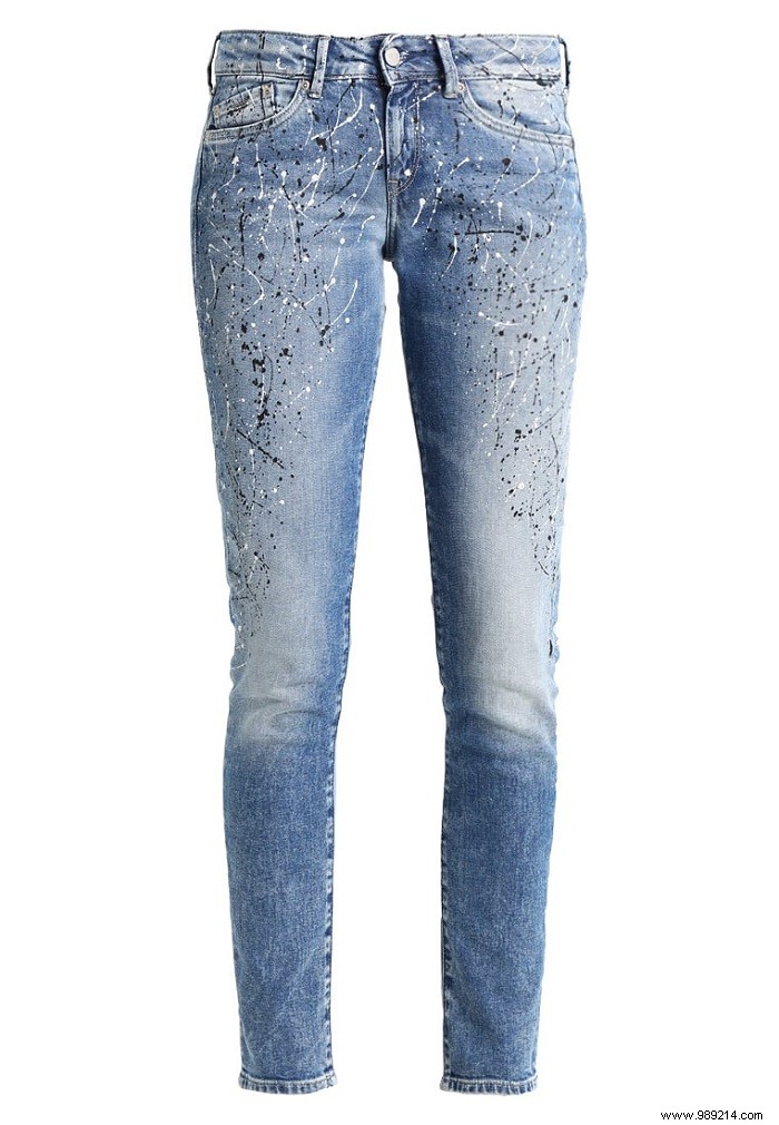 7 Fresh Jeans Styles to Elevate Your Wardrobe This Season