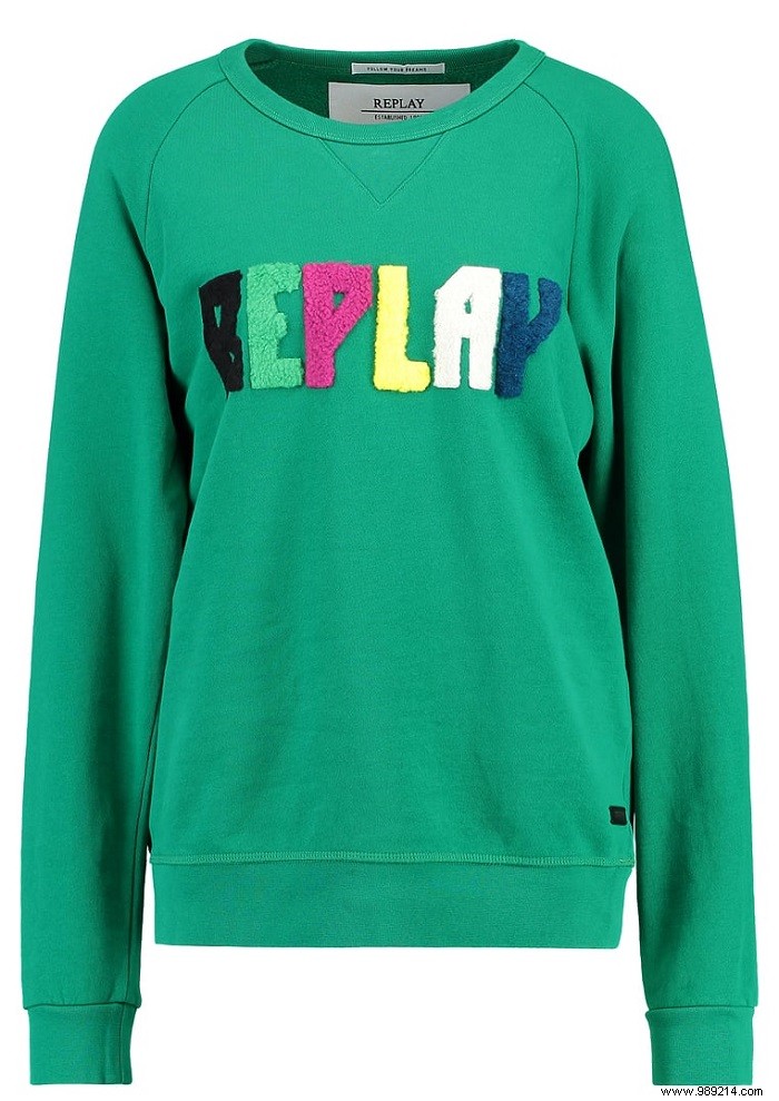 11 Must-Have Cozy Sweaters for Autumn: Expert Picks from Top Brands