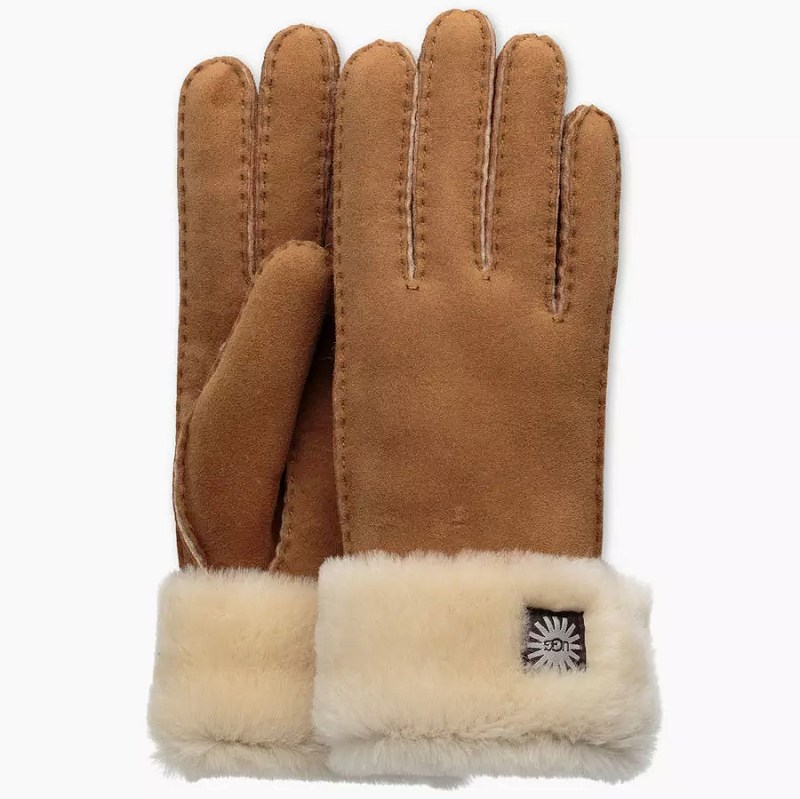 10 Stylish Winter Accessories to Stay Warm and Chic This Dutch Season
