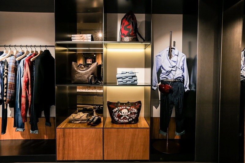 Vivienne Westwood Debuts First Dutch Boutique on Amsterdam s Prestigious P.C. Hooftstraat