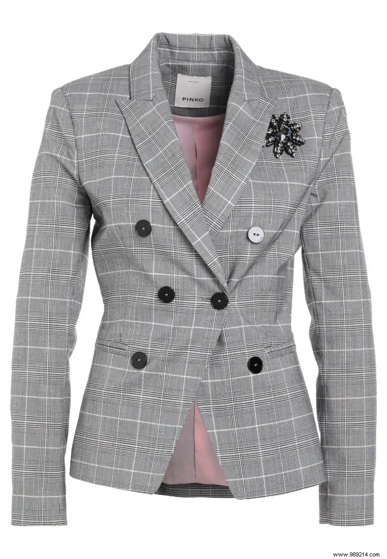 Checkered Blazer Trend: Fashion Week s Timeless Runway Staple