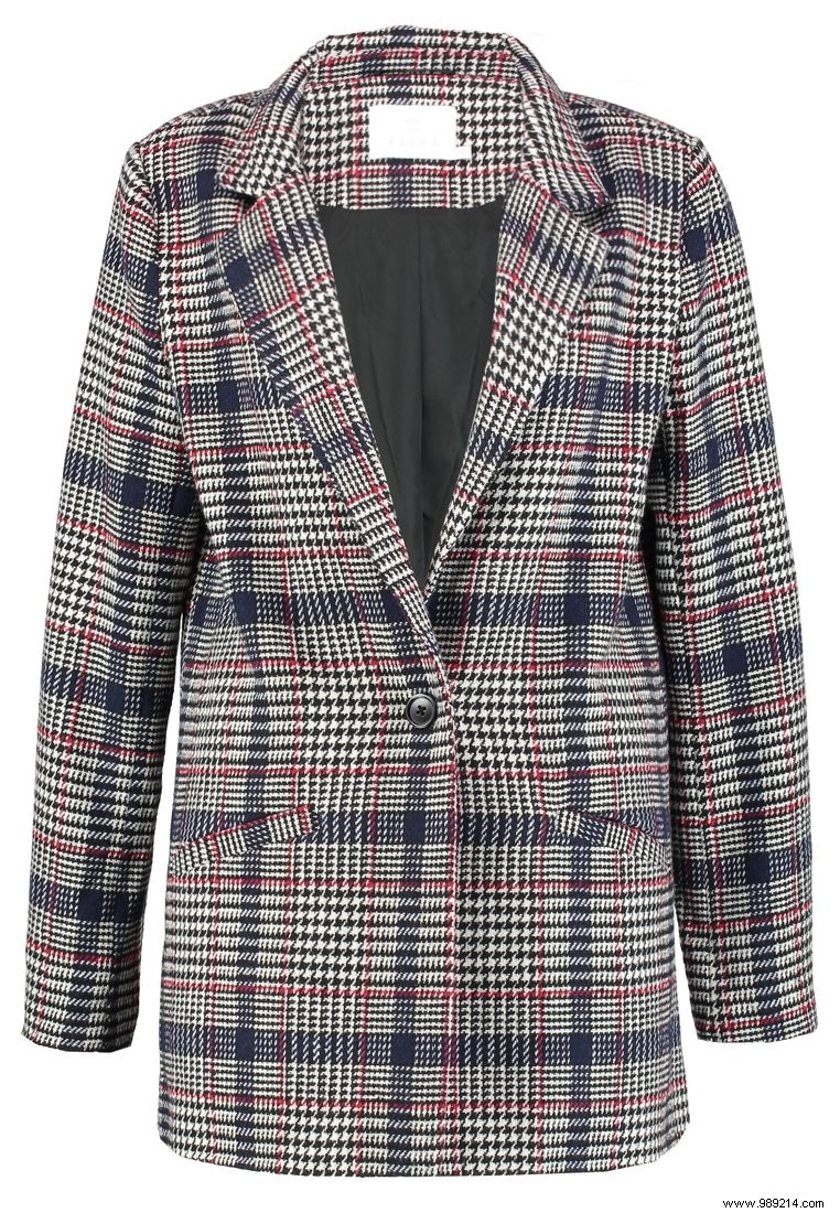 Checkered Blazer Trend: Fashion Week s Timeless Runway Staple